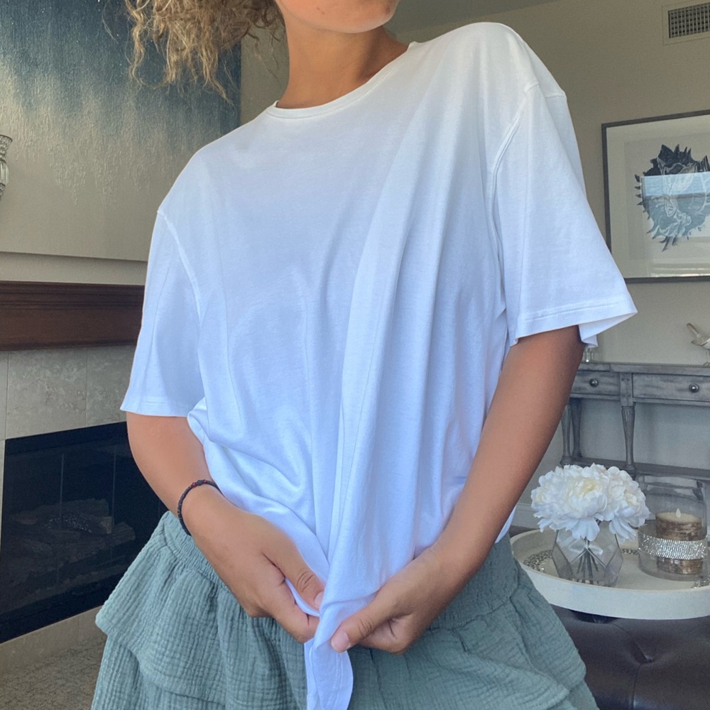 OVERSIZED PLAIN WHITE TEE SHIRT
